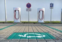 Stichting Pensioenfonds ABP ohne Aktien der Tesla, Inc.