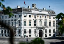 Der selbstverschuldete Abstieg der Republik Österreich und der unaufhaltsame Aufstieg der FPÖ – Rekordwert von über 40 Prozent