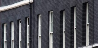 Boris der Schreckliche oder 10 Downing Street – Theresa May zieht aus, Boris Johnson ein