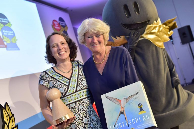 Lorbeeren für einen Flügelschlag von Elizabeth Hargrave – Das Kennerspiel des Jahres 2019 in Deutschland