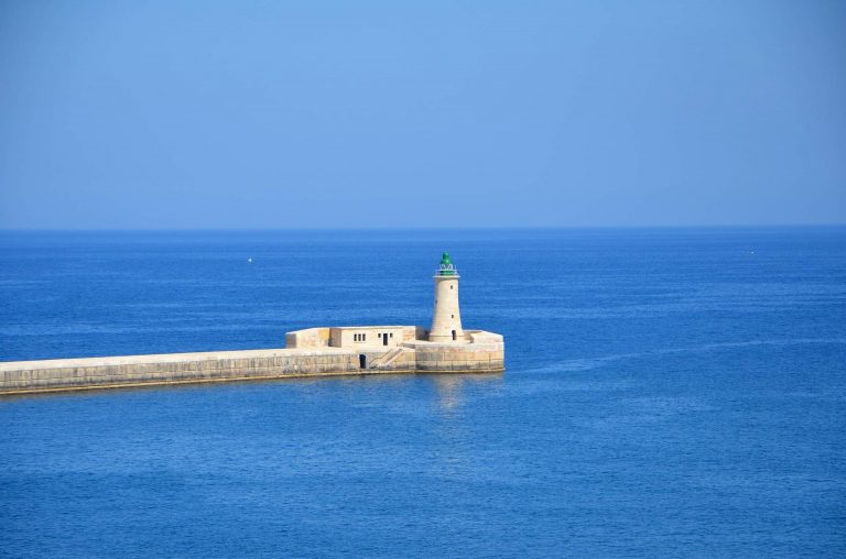 Malta holt sich die Auswanderer vom Schlepperschiff „Alan Kurdi“ an Land – Merkel-Regierung will „bis zu 40 Personen“ in die BRD holen