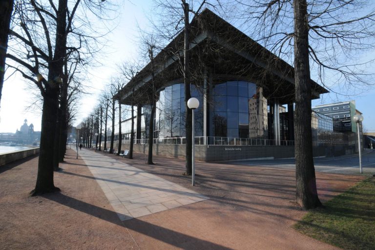 Sperrminorität und Software oder Fehler und Sitzverteilung im Sächsischen Landtag