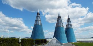 Verklärung statt Aufklärung durch Lohnarbeiter der Kunst- und Ausstellungshalle der Bundesrepublik Deutschland in Bonn?