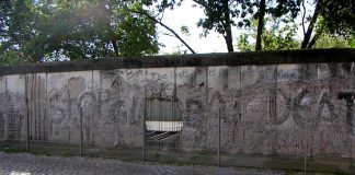 AfD, stärkste der Parteien in den fünf neuen Bundesländern