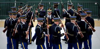 Geht Ami home? – „Eine einzige angelsächsische Lüge“