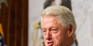 Macht und Missbrauch, Geld und Geilheit, Praktikanten und Pubertierende – William Clinton, guter Gast im Lolita Express