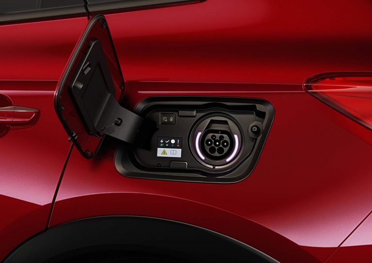 Neue Plug-in-Hybride auf der 68. IAA – Mercedes, Opel, BMW und Ford mit vorzeigbaren Modellen in Frankfurt am Main