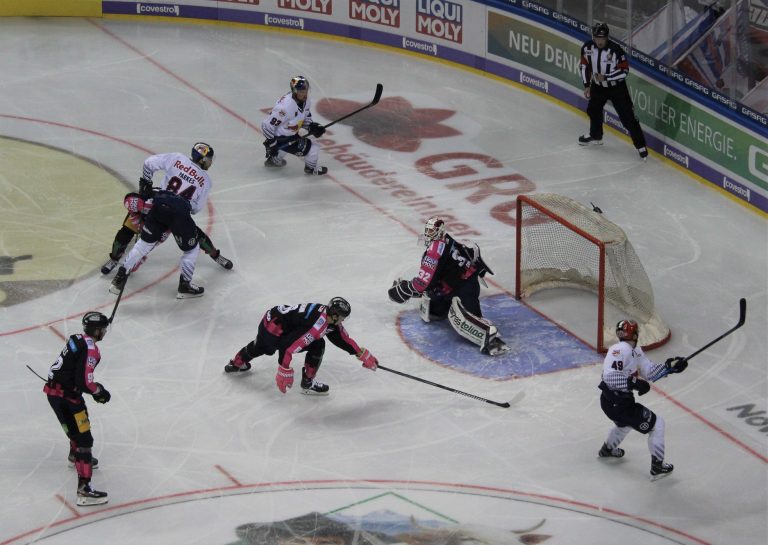 Erste Heimniederlage für die Eisbären