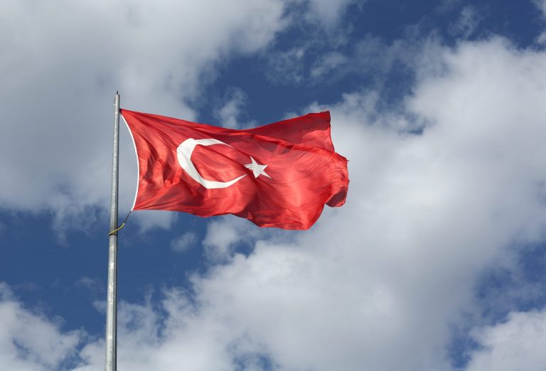 Die türkische Lira fällt und die Inflation in der Erdogan-Türkei galoppiert