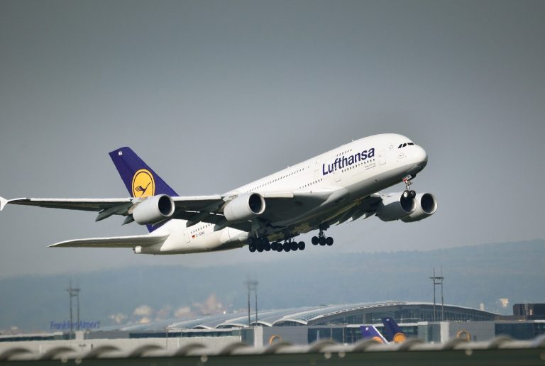 Verkauf von „Frischeprodukten“ vor der Landung für 3 Euro und 50 Cent bei Lufthansa