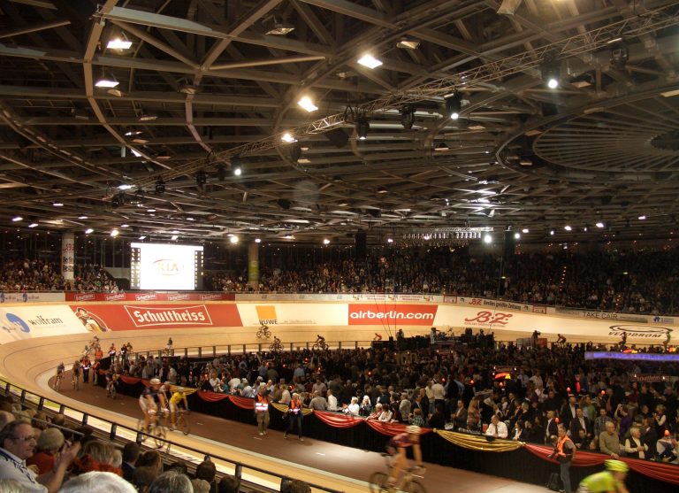 Großer Bahnhof im „Silberling“ – Bald  im Velodrom in Berlin: Bahnrad-Weltmeisterschaft