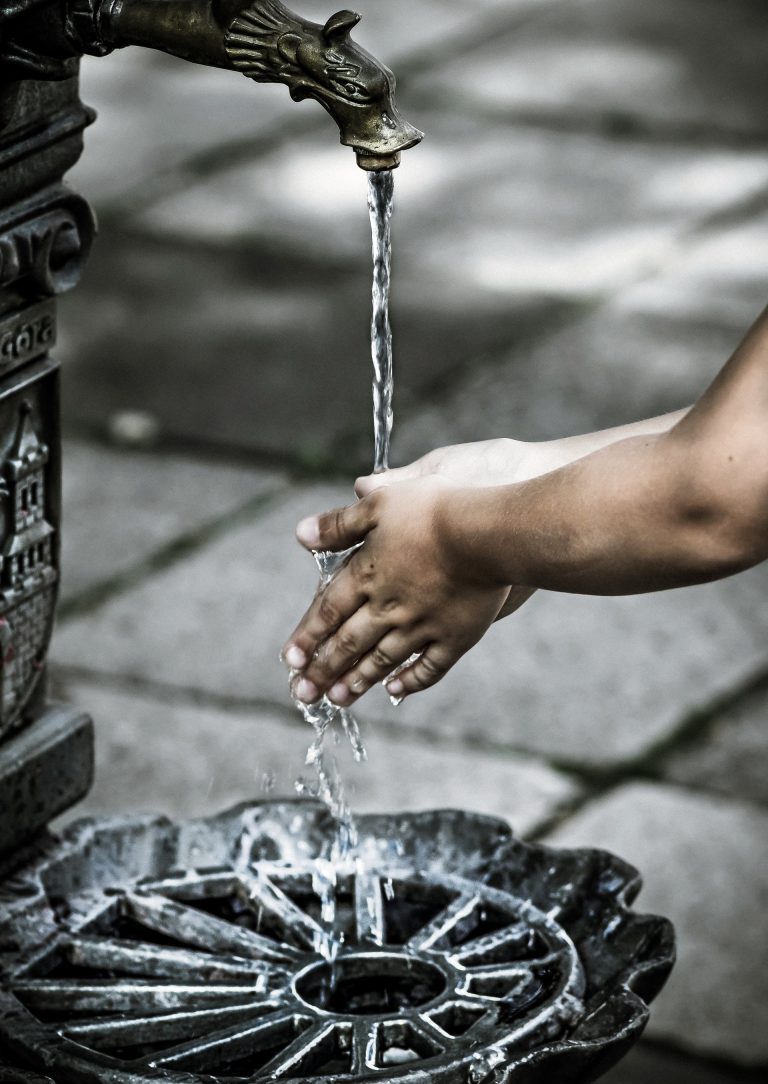 Polemik: Lustig, lustig, tralalalala! – Ein Cretin des Kapitals