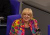 Kommentar: „Deutschland verrecke“? – Claudia Roth, Olivgrüne mit einem abgebrochenen Studium der Theaterwissenschaften, soll Staatsministerin für Kultur und Medien werden