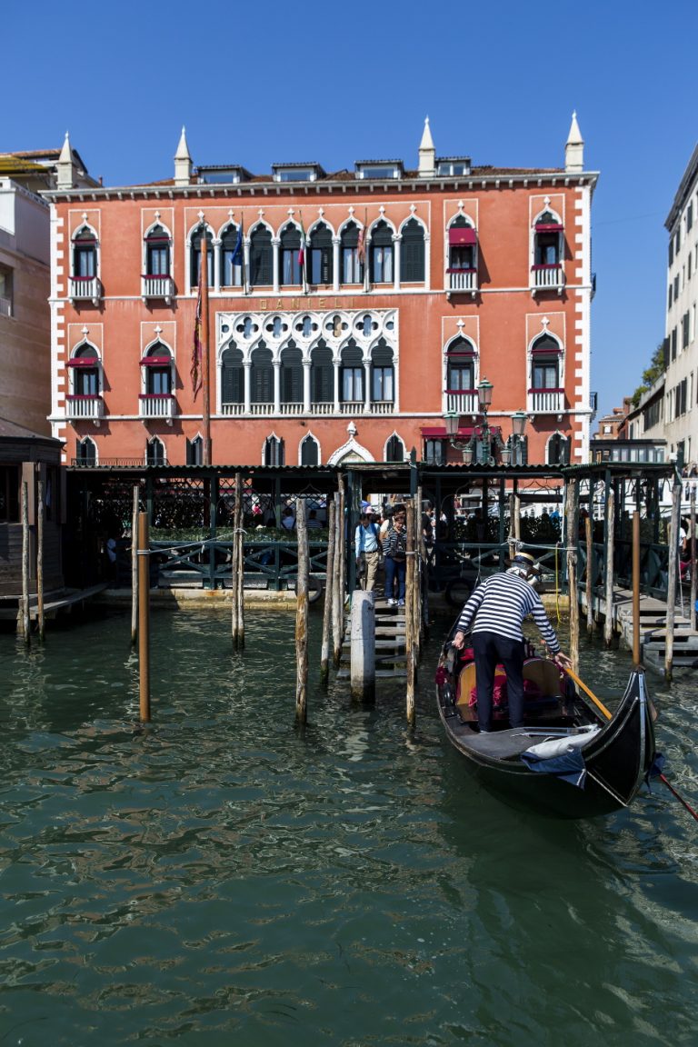 Das luxuriöse Fünf-Sterne-Hotel Danieli in einem der legendärsten Paläste von Venedig