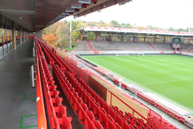 Union mit Kantersieg – Arminia Bielefeld kam nicht aus dem Bus