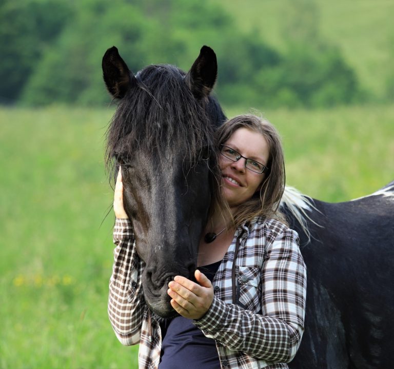 Was ist gegenseitiges Vertrauen in der Beziehung zum Pferd? – Lisa Spitzer im Gespräch mit Bernd Paschel