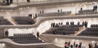 Omer Meir Wellber soll Kent Nagano am 1. August 2025 ablösen