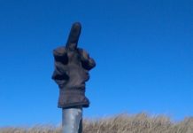 „Wie weit politische Ankündigungen und wirtschaftliche Realität“ im Vasallenstaat, Vielvölkerstaat, Apartheidstaat und Kriegsstaat BRD „auseinanderliegen, erleben Handwerksbetriebe derzeit jeden Tag“