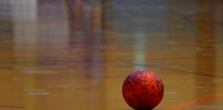 Gipsarm statt Sieben-Meter-Zauber – Sieg der Berliner Handball-Füchse