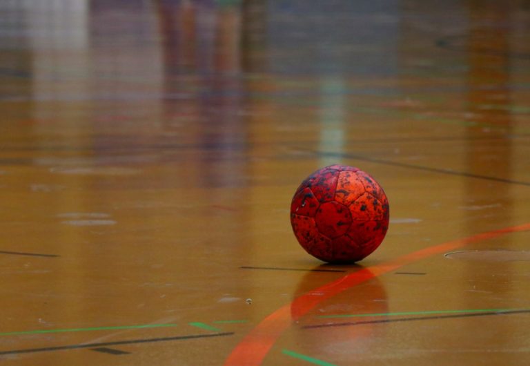 Männerhandball-Weltmeisterschaft: 34:33-Sieg der Deutschen gegen Serben