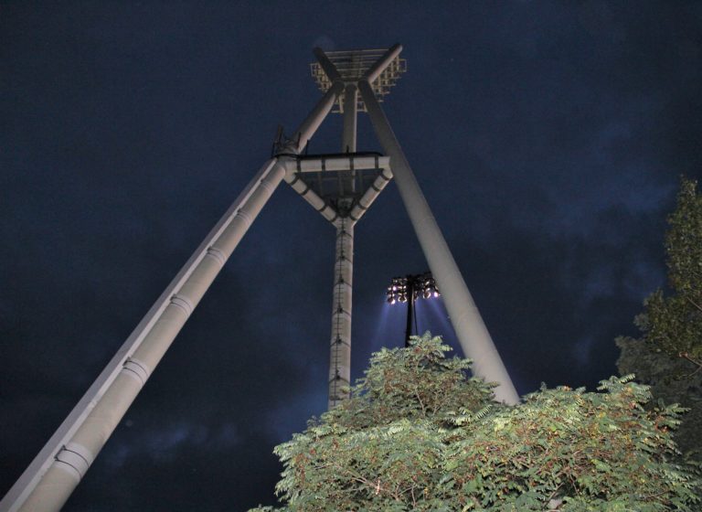 Im Jahn-Sportpark brannte wieder Licht – Viktoria’s erste Niederlage