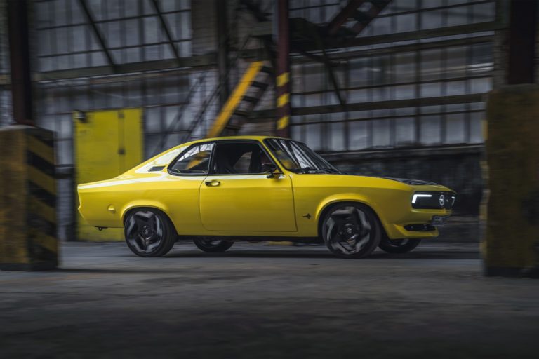 Der neue Opel Manta summt – Zum aus der Ferne betrachteten Opel Manta GSe ElektroMOD in Rüsselsheim