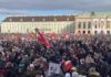 „Freiheit“ und „Widerstand“ gegen die Regenten von ÖVP und Grüne im Apartheidstaat Österreich – Zehntausende versammeln sich in Wien und demonstrieren gegen Coronalügner und Totalitaristen