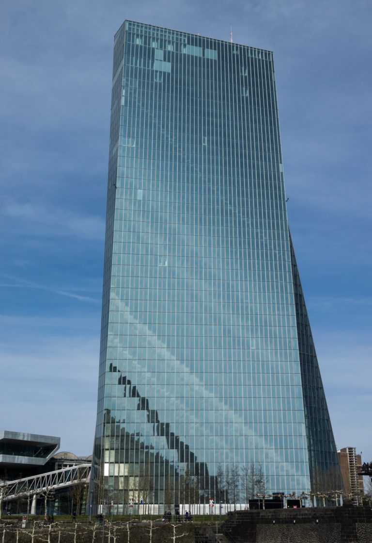 Kommentar: Hohe antizyklische Konjunkturprogramme, niedrige Leitzinsen und so – Fromme Wünsche, vorgetragen von Heiner Flassbeck