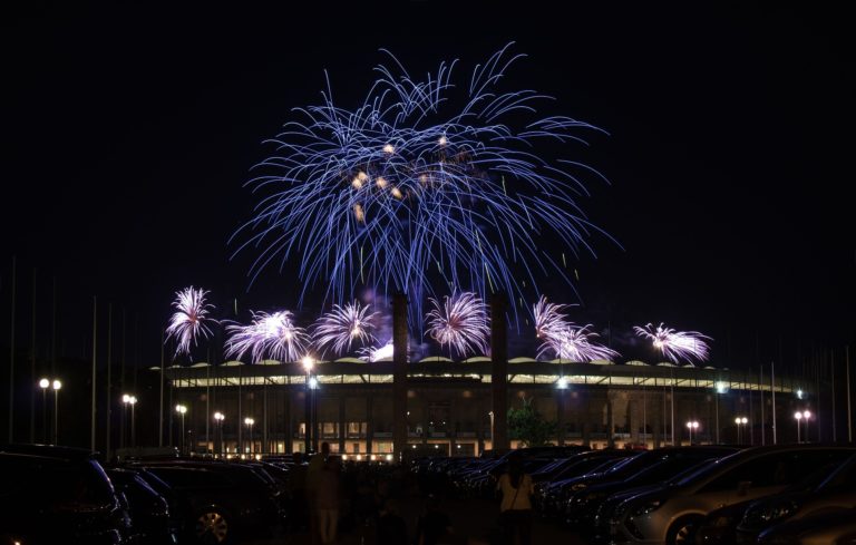 Pokalfinale im Berliner Olympiastadion – Rasenballsport Leipzig holt den ersten Titel im Männerfußball der BRD in Unterzahl und nach Elfmeterschießen