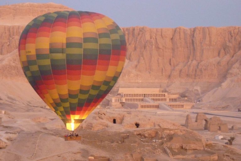 Über der Nilschleife von Luxor – Serie: Kunst- und Naturschätze in Ägypten (Teil 1/8)