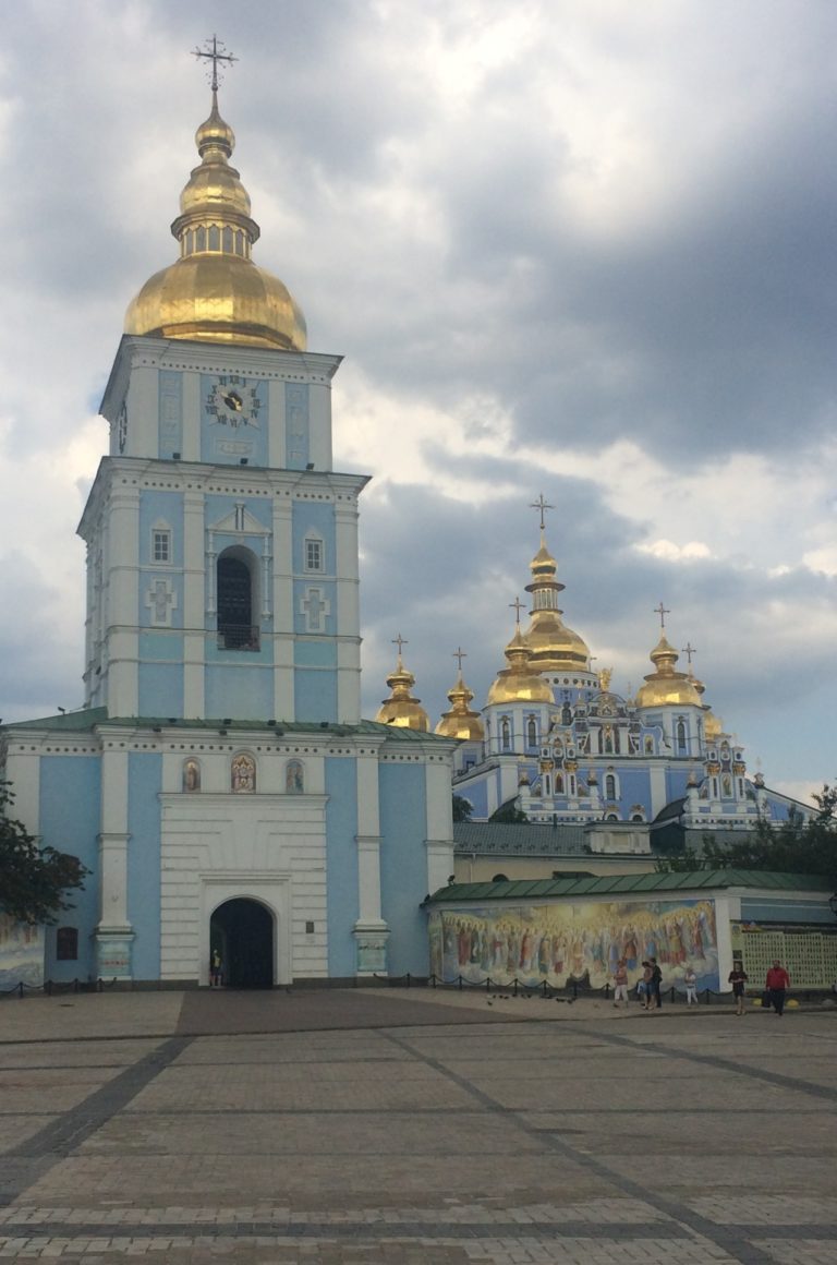Sirski, „General der Toten“, und der Klang der Glocken