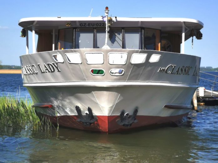 Angekommen in Wilkassen an einem schönen Liegeplatz mit Strand und Freitreppe. © Foto/BU: Dr. Peer Schmidt-Walther, Aufnahme: Masuren, 24.5.2022