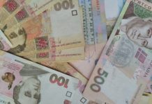 Devaluierung der Hrywnja – 50 Hrywnja gibt es für einen Dollar – Der Wert der Währung in Banderastan tendiert gegen Null