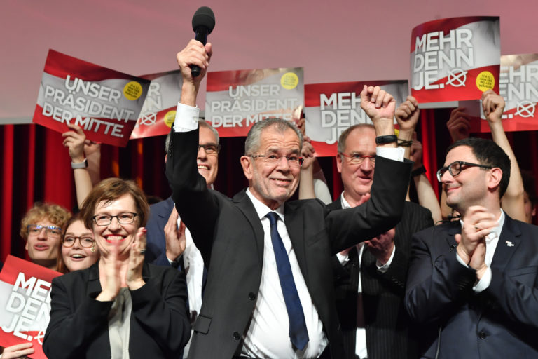 Polemik: Zynismus und Zähne oder „Zähne zusammenbeißen“ (Alexander Van der Bellen)