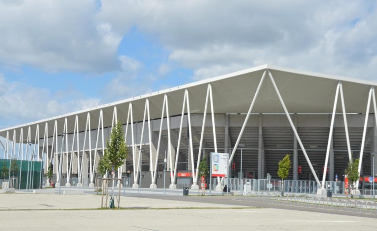 Eine Auswahl der FC Bayern München AG gewann in Freiburg im Breisgau dank de Ligtgestalt