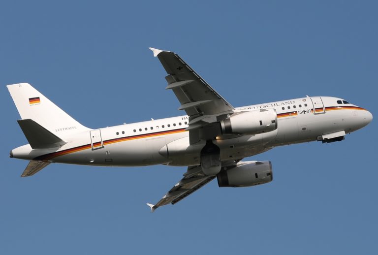 Kommentar: Die selbstverschuldete Stromkrise ist da, doch Lügner und Antideutsche wie Olaf Scholz (SPD) und Robert Habeck (B90G) fliegen zu den Gasgräbern in ferne Königreiche! – Wie doof ist das denn?