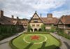 Das Gemälde „Gartenanlage“ von Willi Eplinius hängt wieder im Schloß Cecilienhof