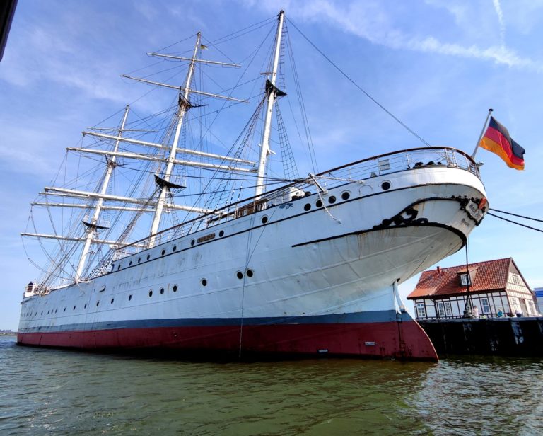 Was die „Gorch Fock“ mit dem Hiddenseer Goldschatz verbindet