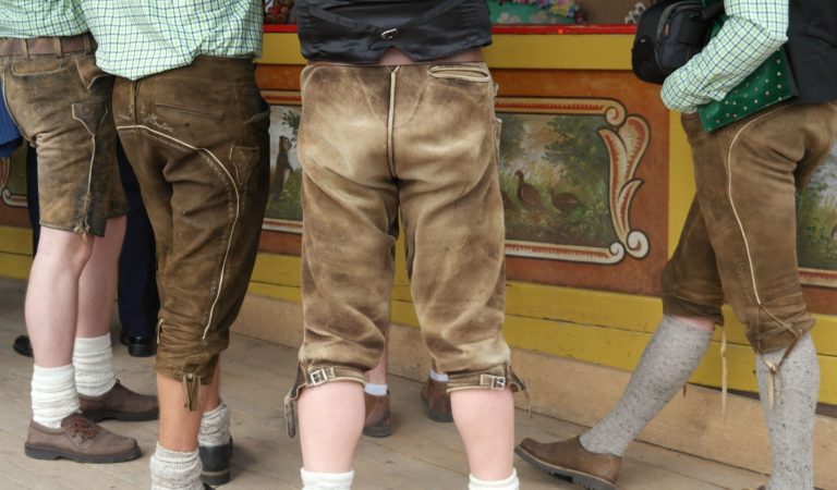 Die Eisernen sitzen den Bayern weiter im Nacken oder Wer „zieht den Bayern die Lederhosen aus“?