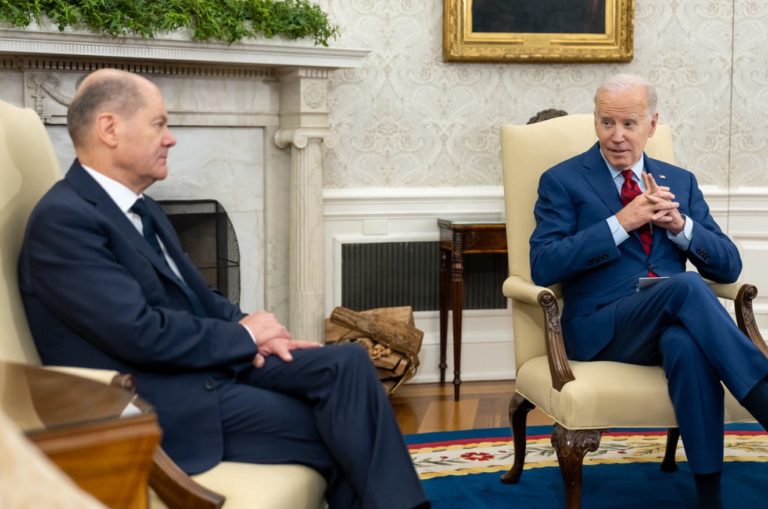 Glosse: Die Räuber und Rabauken haben Namen, die Verdummten dieser Erde auch!