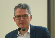 Compact zum Christen und Kriegstreiber Roderich Kiesewetter (CDU): „Heul leiser, Du Kriegstreiber“