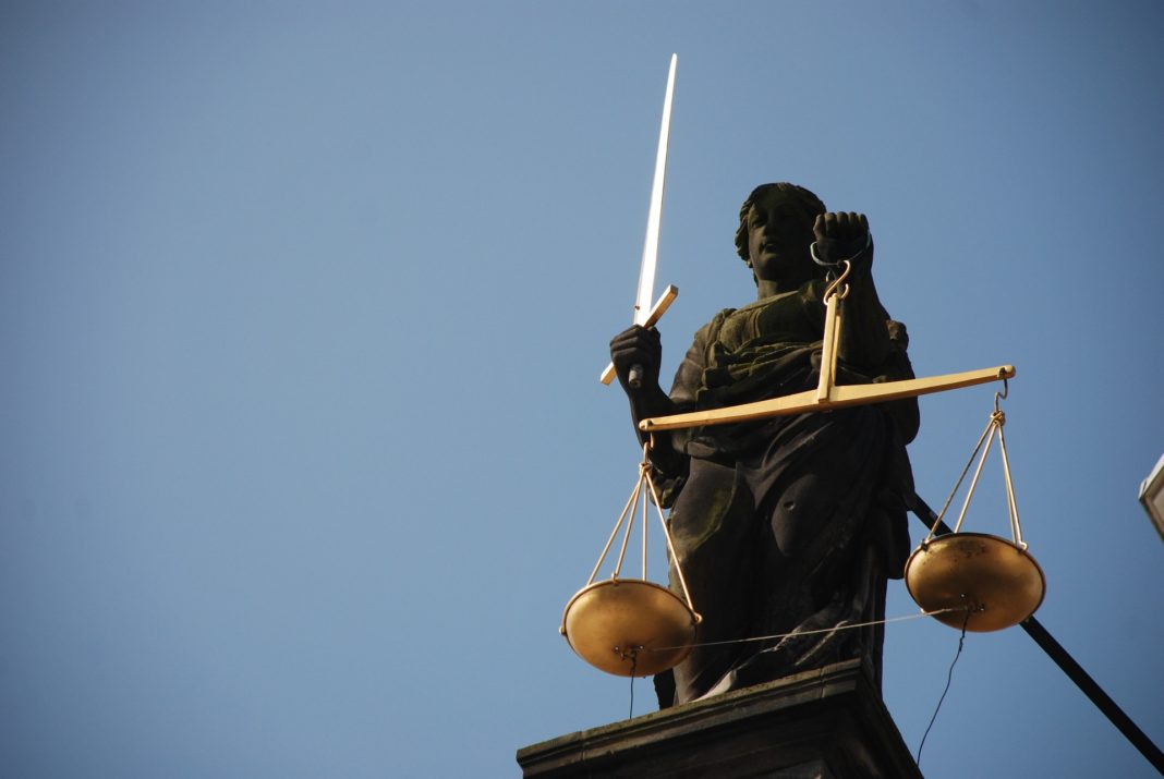 Justitia. Quelle:. Pixabay, FotoEdward Lich