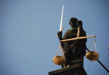 Schreiten Richter und Henker in der BRD Seit‘ an Seit‘?