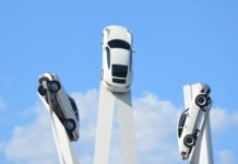 Umvolkung und Deindustrialisierung der abstürzenden BRD, die von Christen, Sozen, Olivgrünen und Besserverdienenden der üblichen Kartellparteien weiter runterregiert wird – Weiter Stellenabbau in der Automobilindustrie