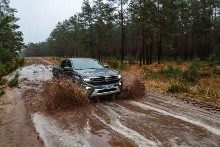 Der neue Amarok mit dem VW-Logo