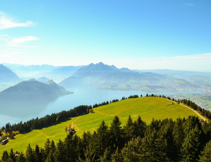 Postkartenidylle: Blick über den Vierwaldstätersee. Quelle: Pixabay, Foto: Sarah Loetscher
