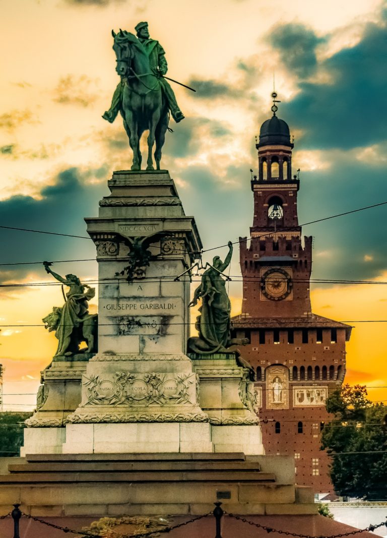 Verehrt von Männern und angebetet von Frauen, die Locken seines Haares wie Reliquien aufbewahrten – Giuseppe Garibaldi, General der Revolution 1848/49 in Italien, der die nationale Einheit erkämpfte