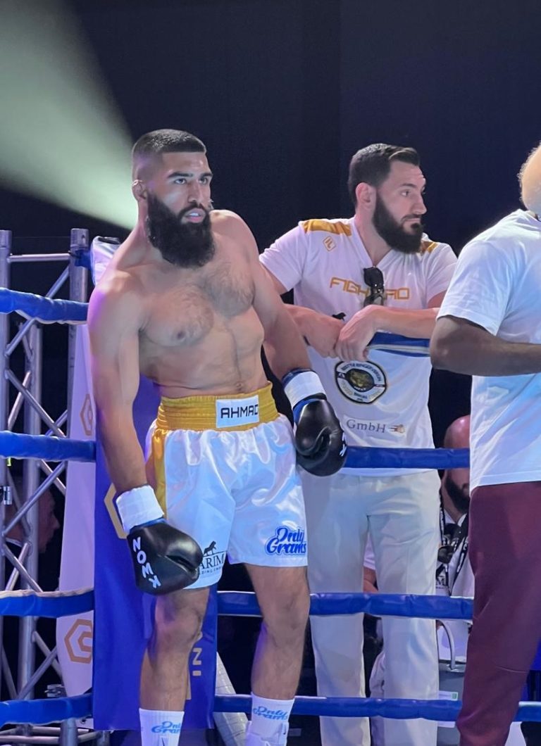 Ahmad Halimson boxte in Berlin und siegte gegen Gurdeep Singh