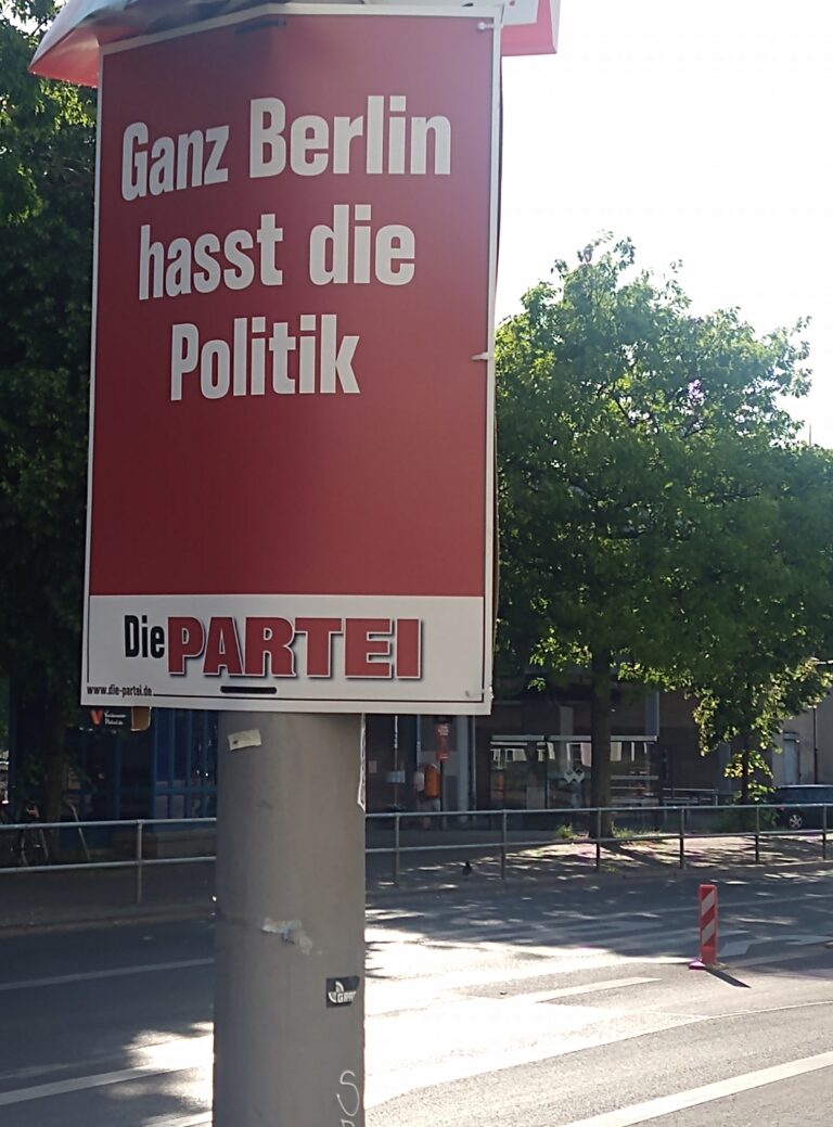 Foto des Tages: „Ganz Berlin hasst die Politik“