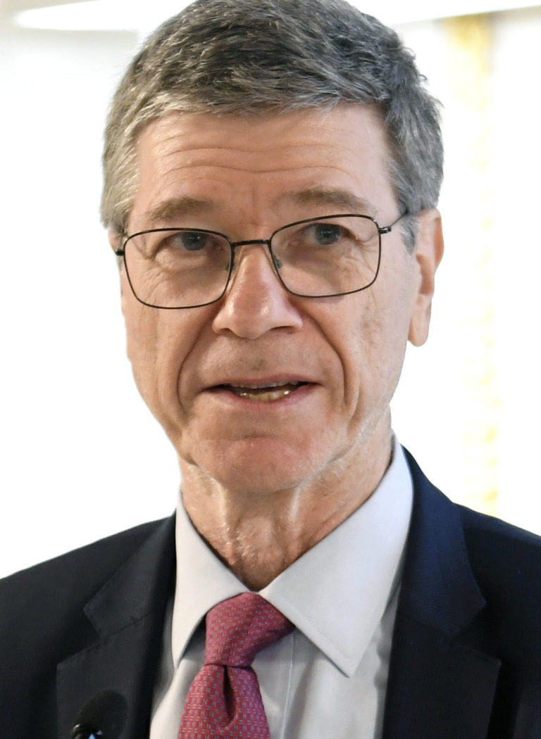 Mitglieder des EU-Parlamentes nominierten Jeffrey Sachs für den Internationalen Leo-Tolstoi-Friedenspreis